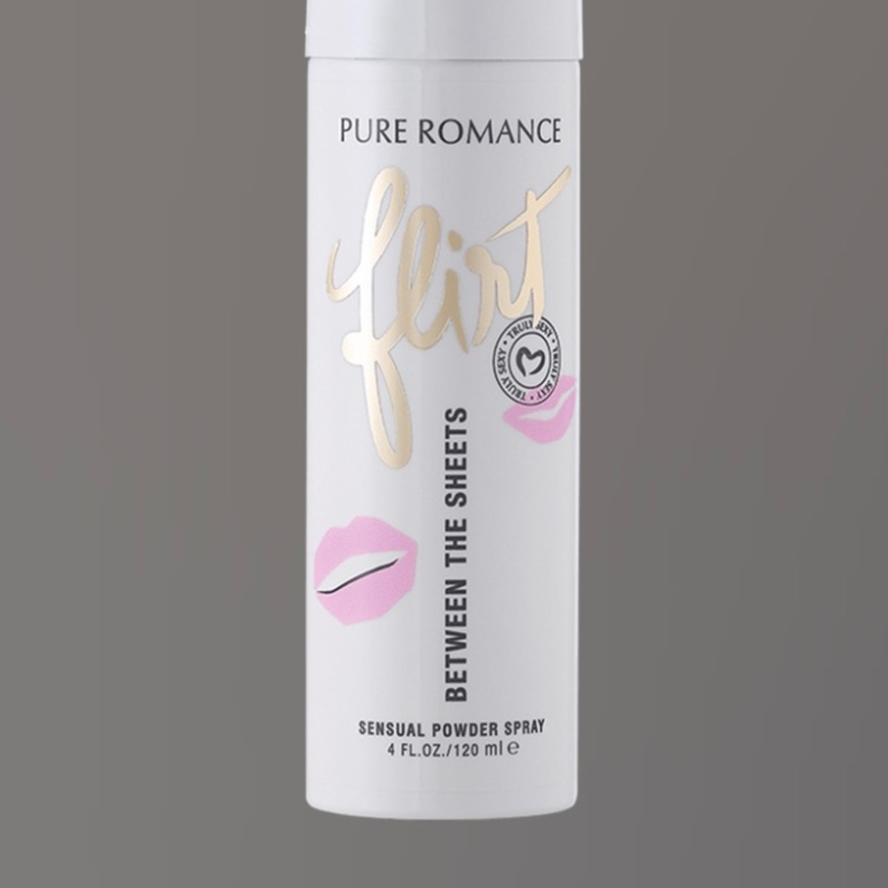 Between the sheet powder spray